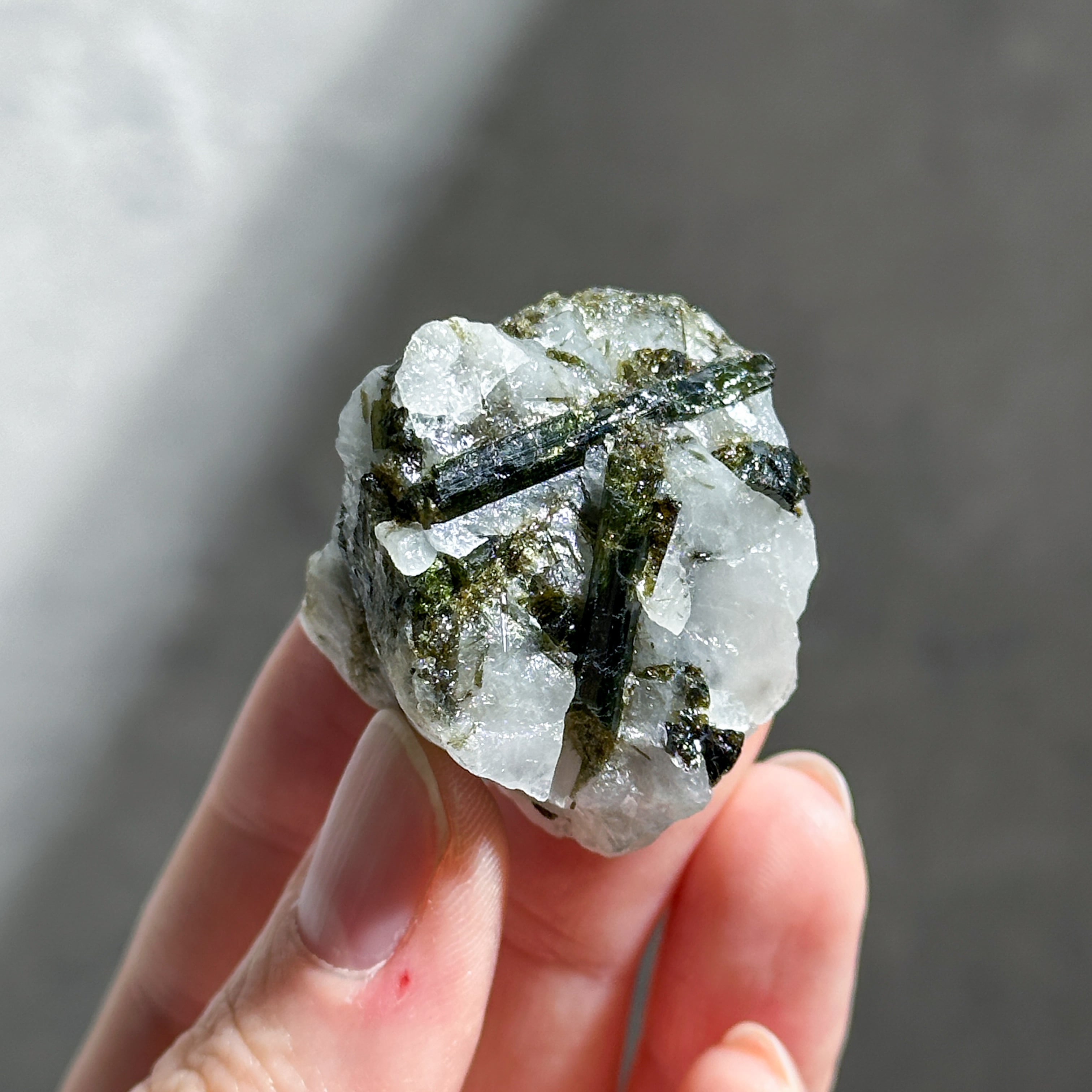 ミナスジェライス産グリーントルマリン 12◇Green Tourmaline◇天然石