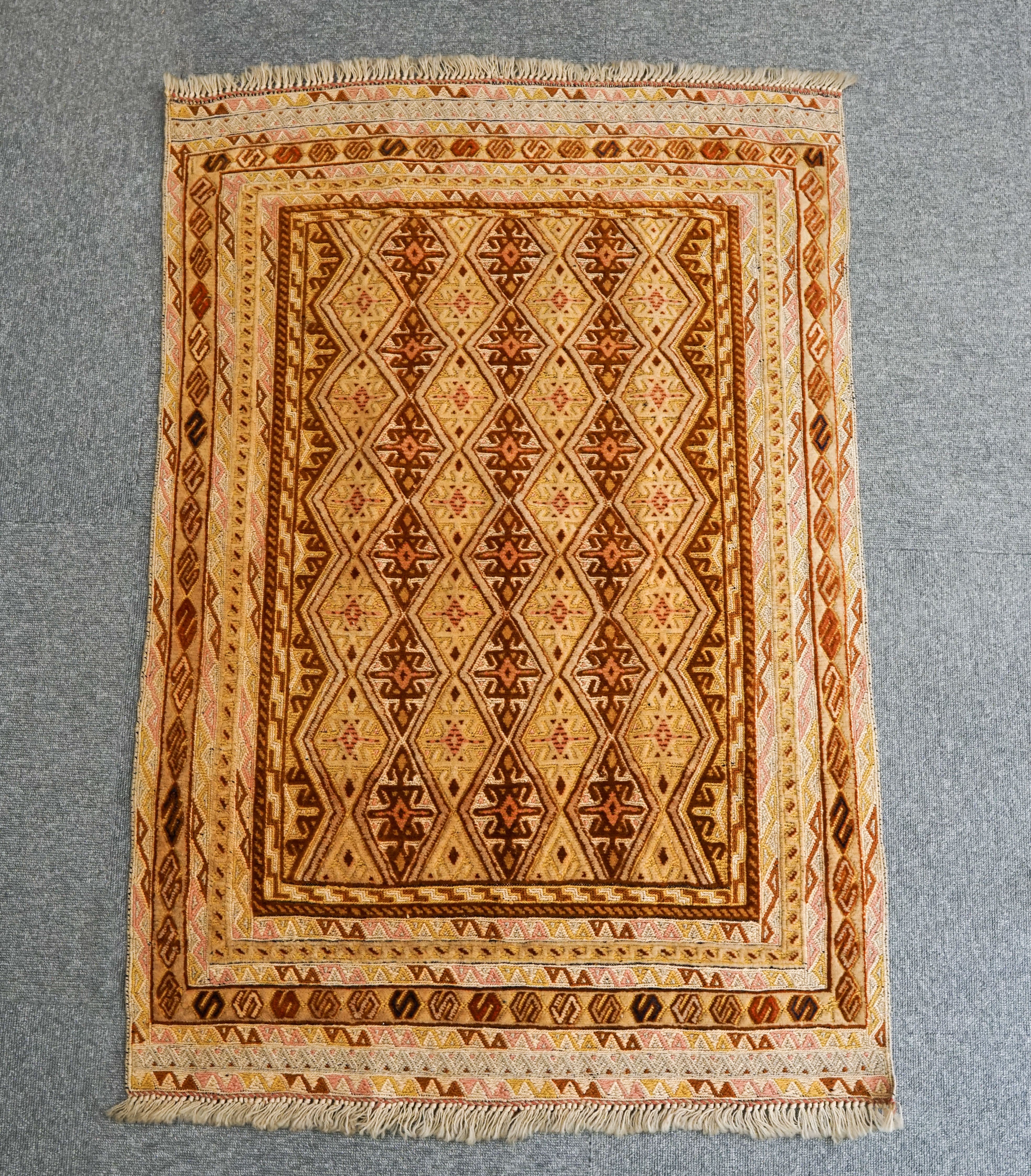 105×74 アフガニスタン オールドマシュワニ 手織りキリム トライバル