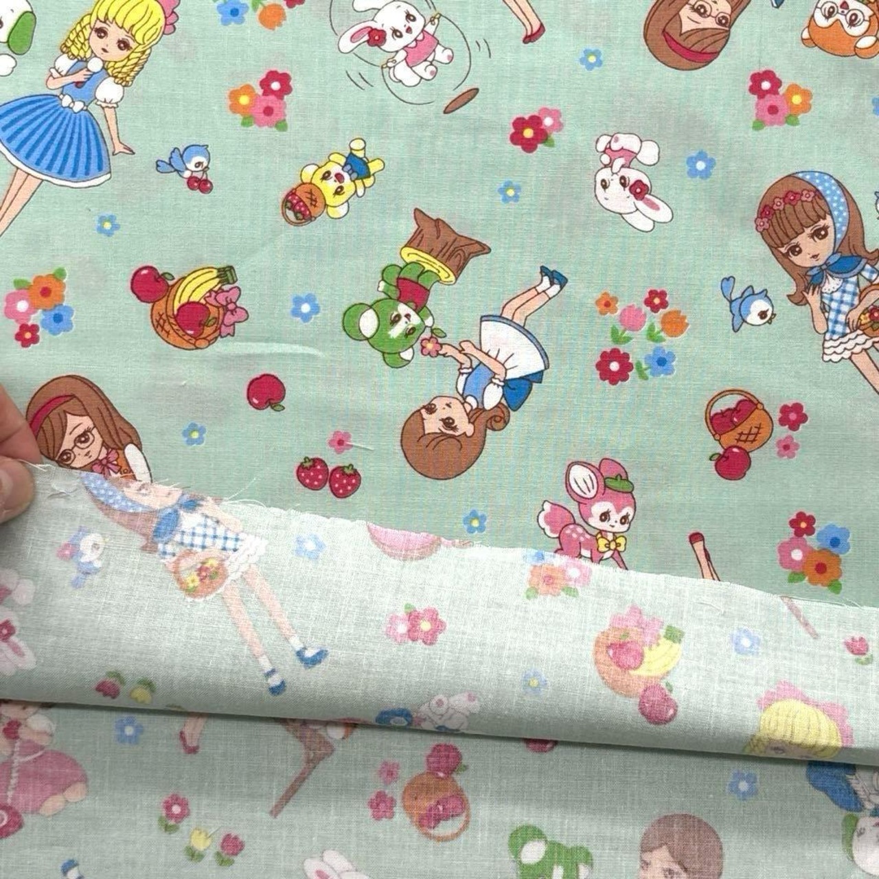 Cdr400◆50cm◆S◆綿100%シャーティング生地◆レトロ柄