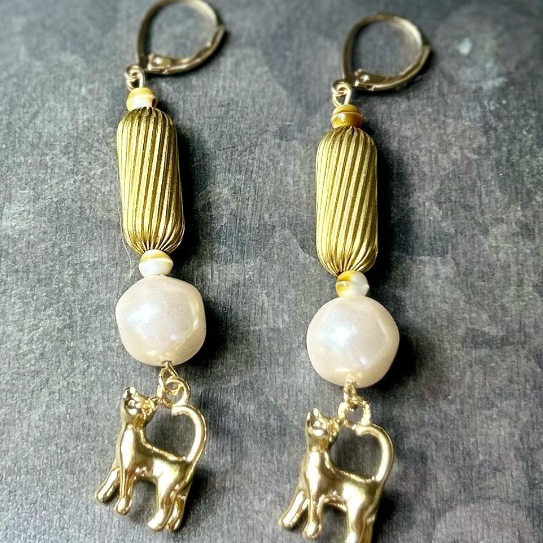 お散歩猫の耳飾り | Laco-nya ~ハンサムシックな猫アクセサリー〜