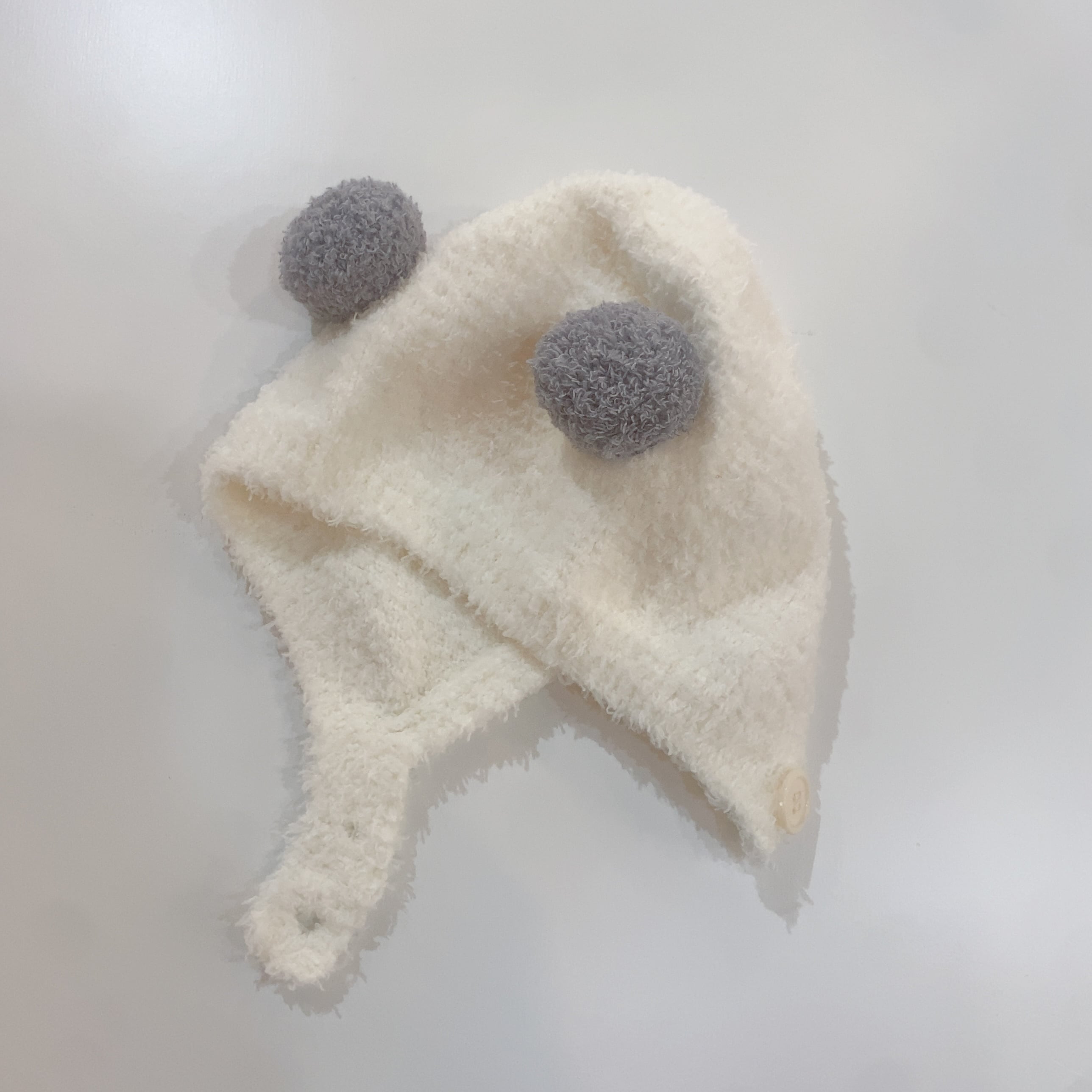 ポンポンくま耳ボンネット