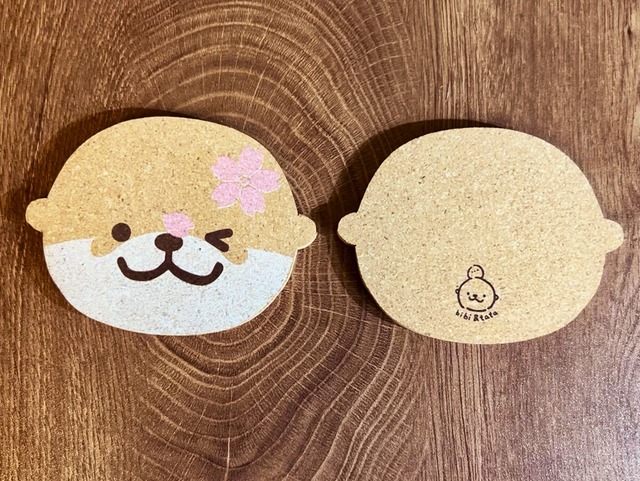OTTERTATA 可愛い桜カワウソコルク製断熱マット