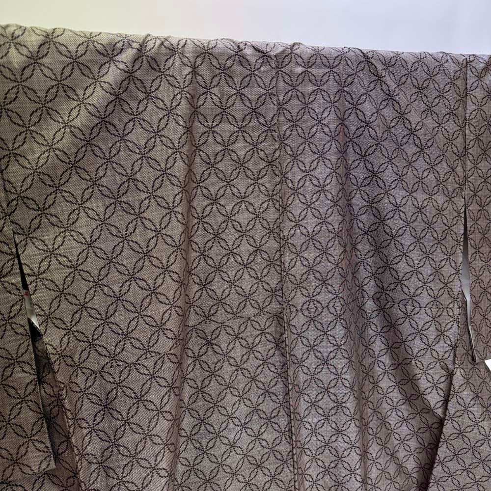 大島紬 9マルキ 泥染大島 幅広 大きい 本場大島紬 お洒落着 普段着 正絹 裄66.5cm 身丈162.5cm 美品 リサイクル着物 M サイズ 5398