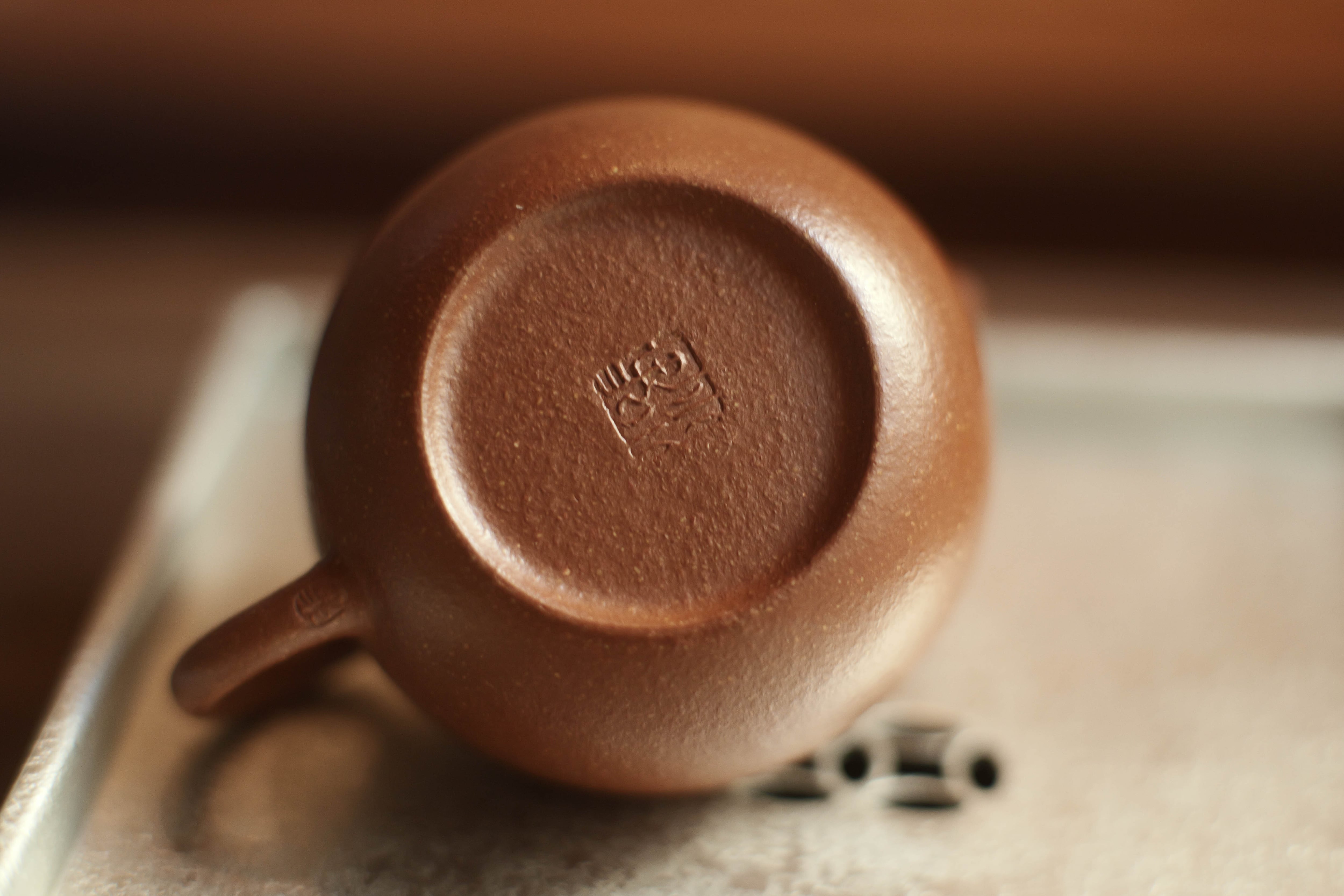 宜興紫砂壺「迷你文旦」（80cc）・宝山黄降坡泥 | 北白川糕糰店