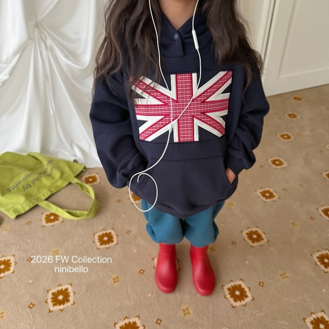 韓国子供服 / ninibello / London Patch Hoodie  / フーディー *XS~XXL*
