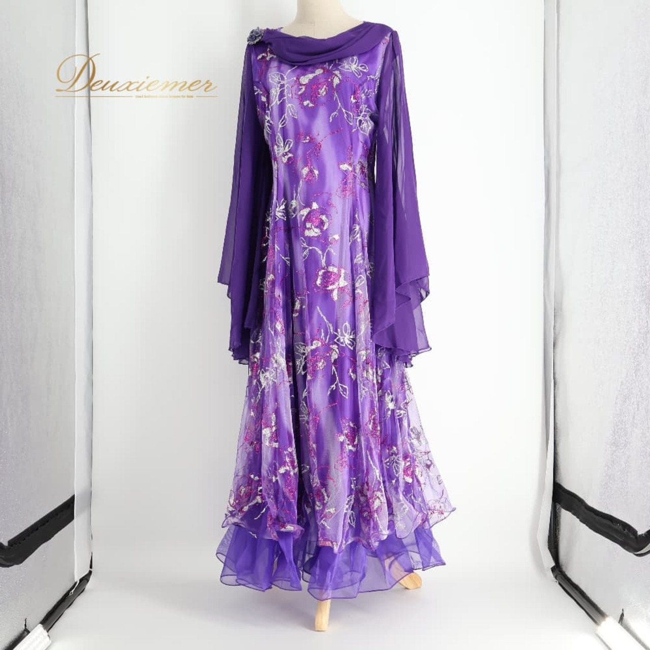 社交ダンス 衣装 un×ll アンツー ドレス ワンピース パープル系 花 花柄 ラメ 華やか 紫 鮮やか 上品 かわいい レディースゴージャス ダンス衣装 イベント ステージ パーティー 煌びやか おしゃれ レース 透け感シルバー系