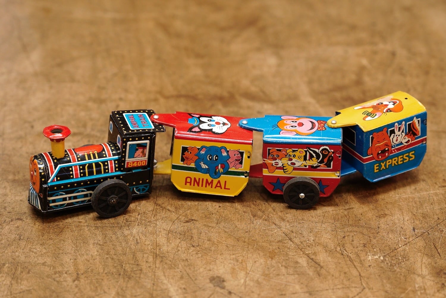 3032 FRICTION ANIMAL TRAIN WITH ZIG ZAG ACTION 動物 機関車