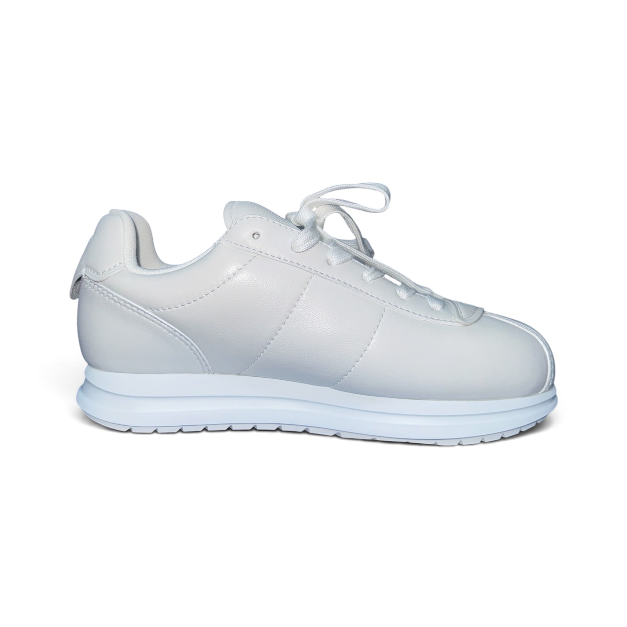 【LOUIS VUITTON】ルイ・ヴィトン "LV Buttersoft Leather" 25AW スニーカー