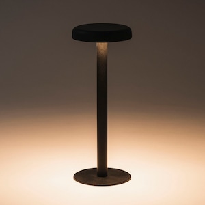 《Made in Japanのミニマルな電池式テーブルランプ》| TABLE LAMP ICHI