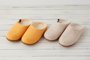 特典付き 羊毛フェルトルームシューズ(オレンジ/ナチュラルホワイト)