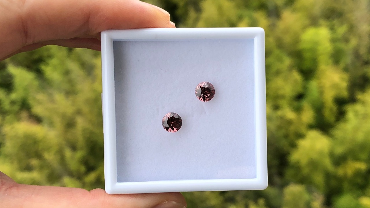 ダイヤモンドカット ブラウニッシュピンクジルコン 6mm