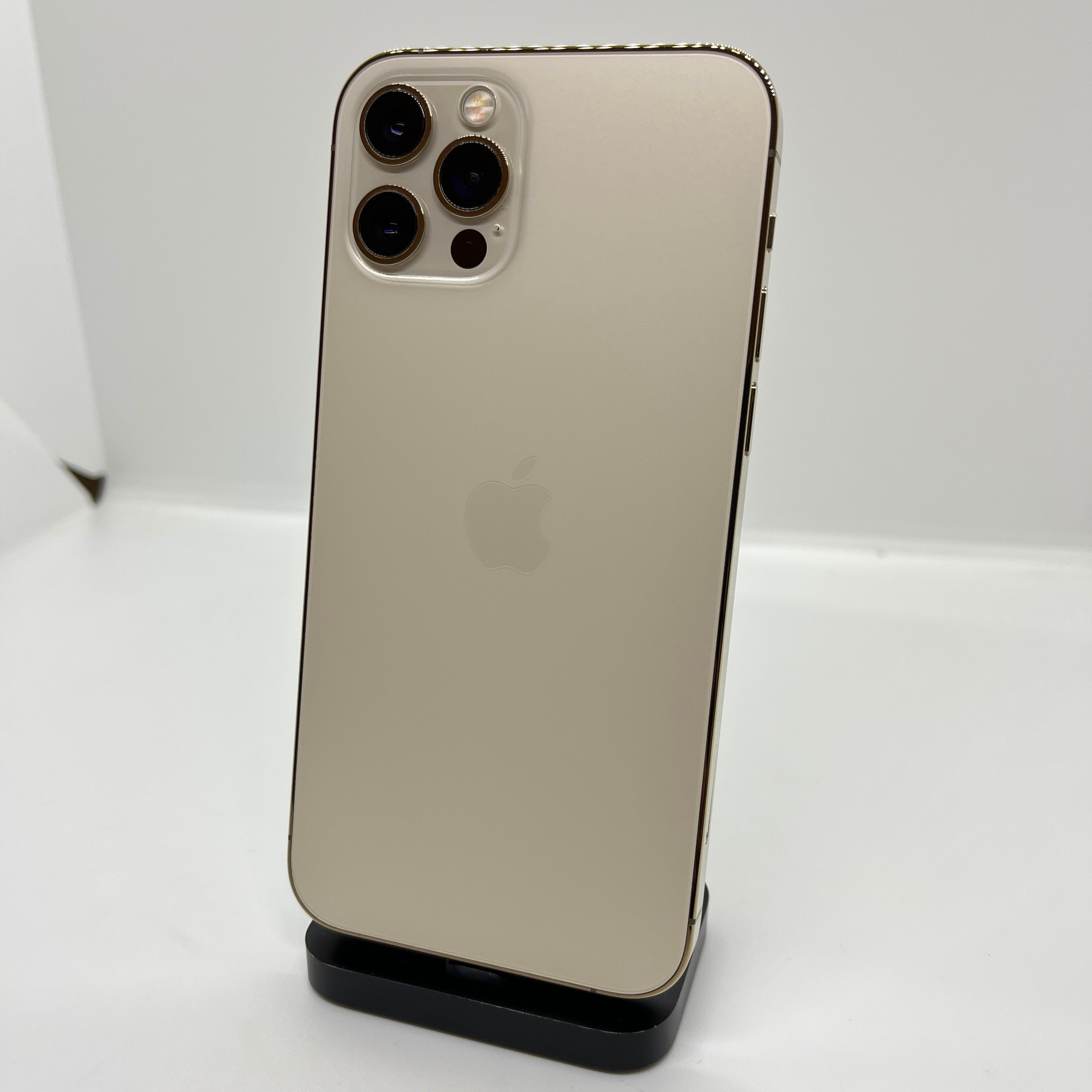 アウトレット/激安】iPhoneXs 64GB シルバー【SIMロック解除済み