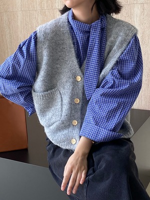 V-neck knit vest／Gray