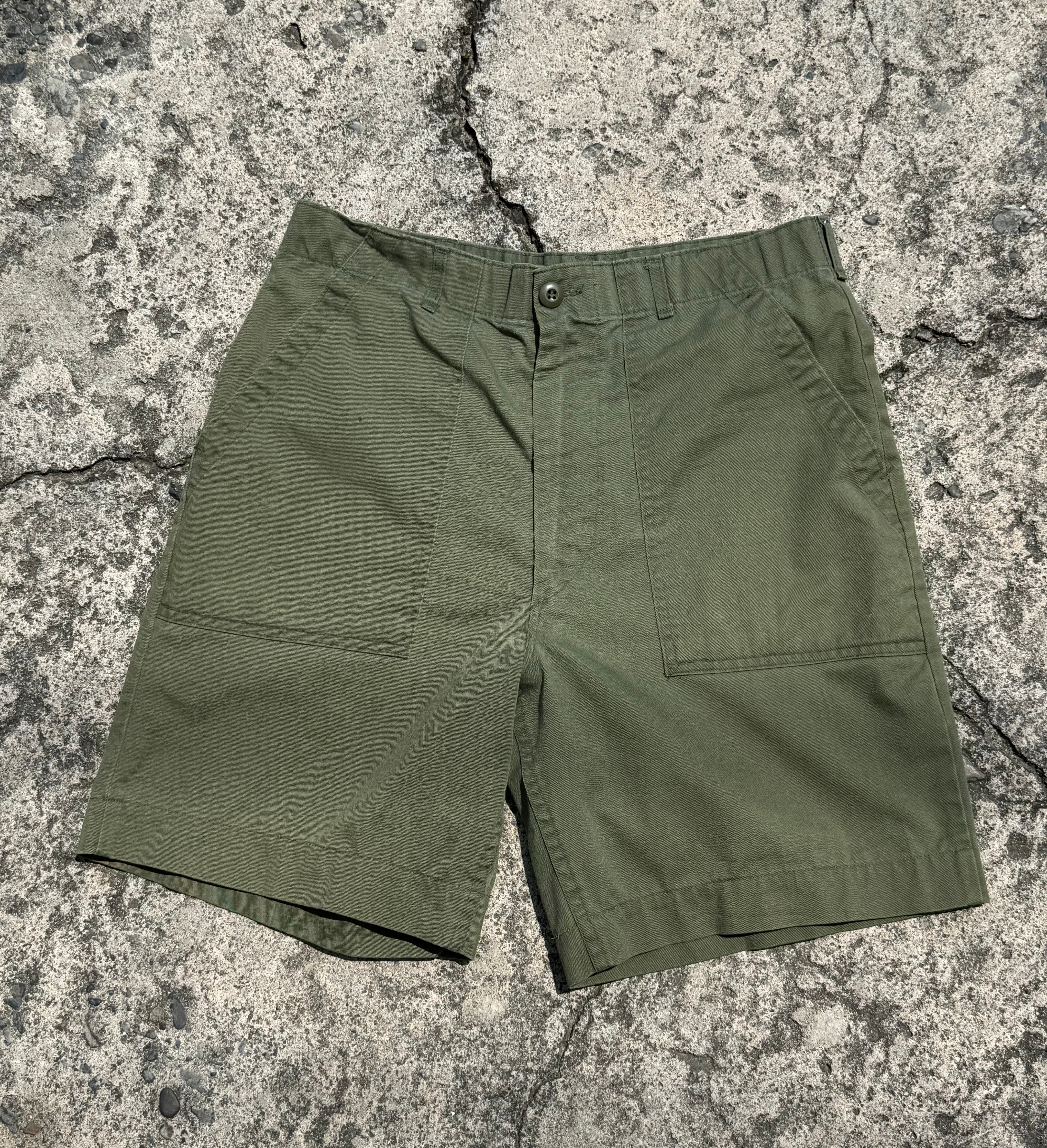 US ARMY UTILITY SHORT PANTS 70's | RUGGED BASE