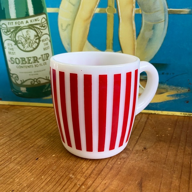 ヘーゼルアトラス キャンディ・ストライプ （レッド・赤）マグカップ