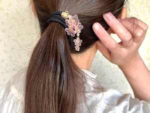 きらり光る桜のヘアゴム