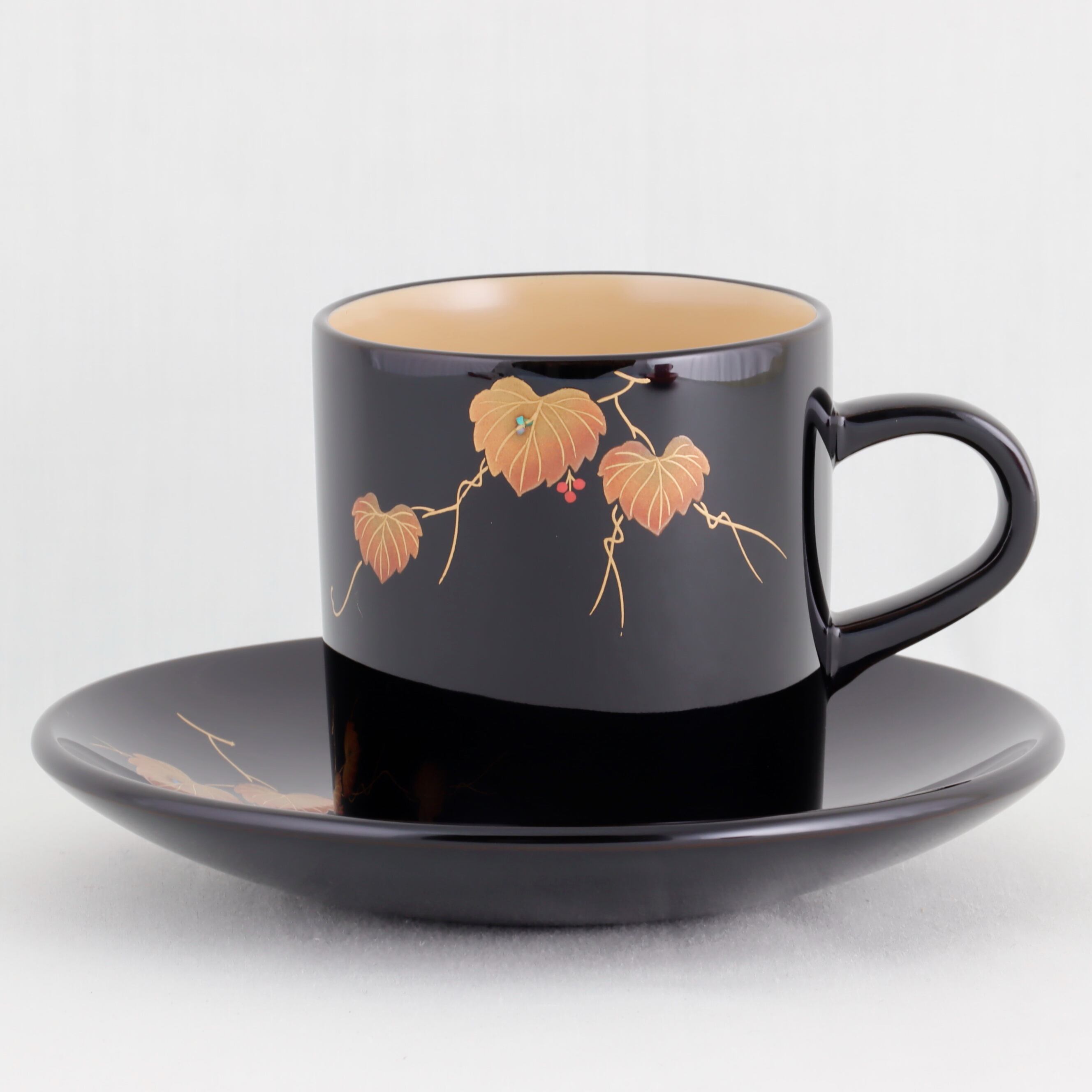 1102-1 輪島塗 ペア珈琲カップ／蔦蒔絵 | 輪島塗 加藤漆器店 公式