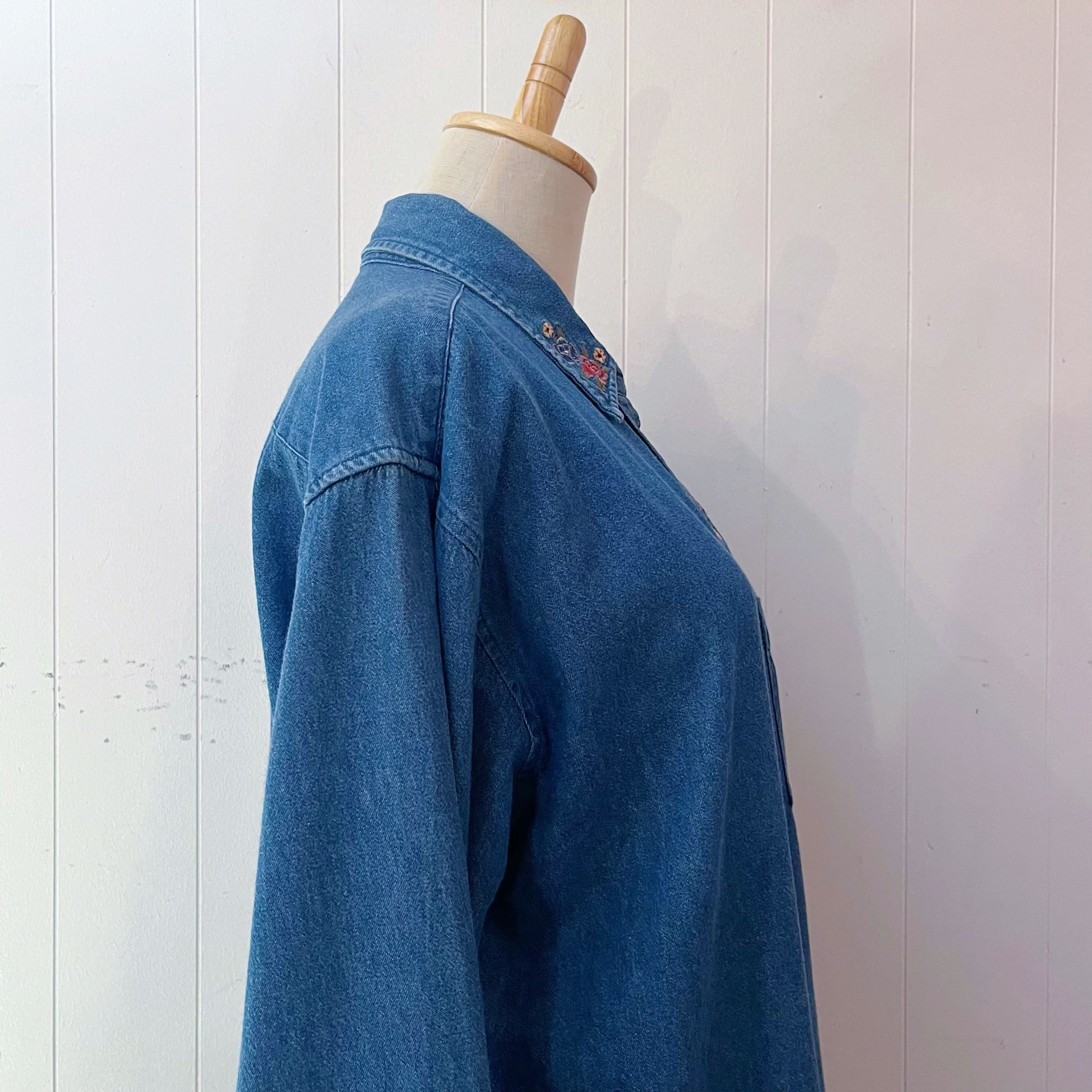 rose embroidery denim shirt