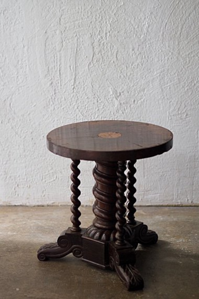 円形ナイトテーブル-antique round side table