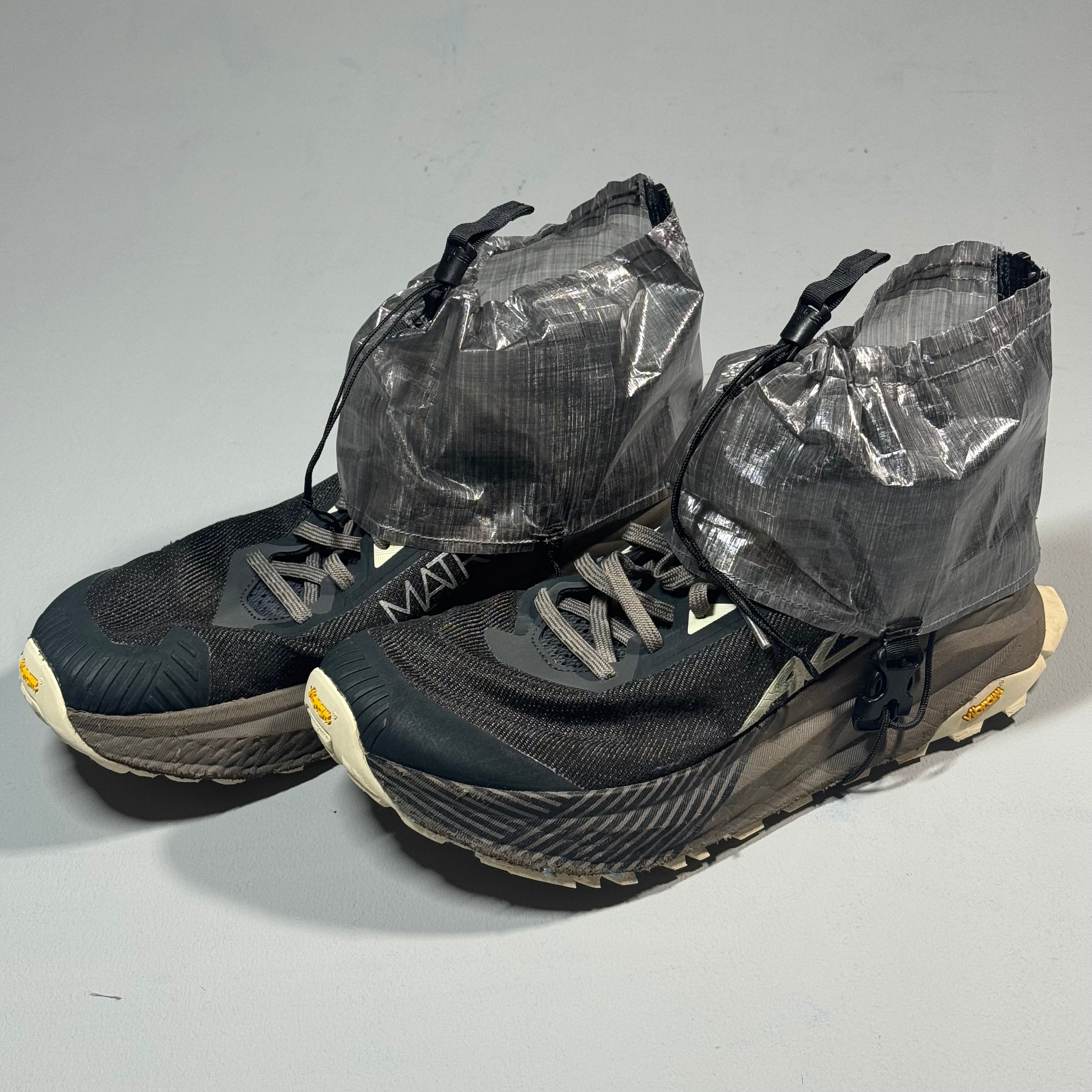 ○マーガレットハウエルMARGARET HOWELL × ミズノMIZUNO/ゴアテックス
