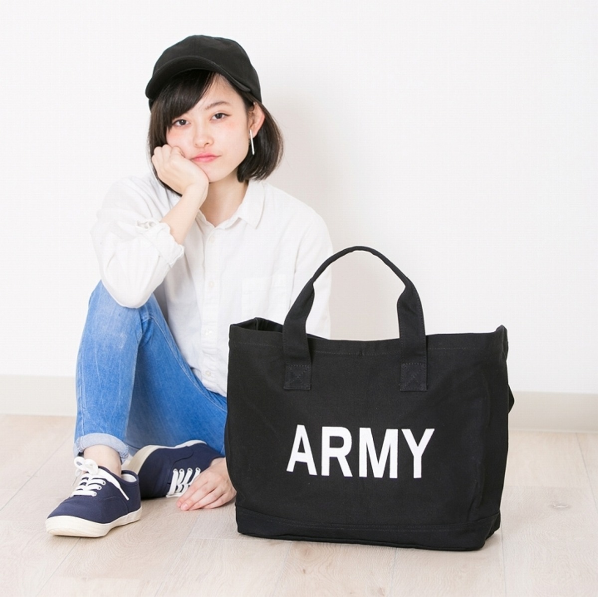 お求め安い価格で人気！ARMYロゴ キャンバス 帆布ランドリーバッグ 