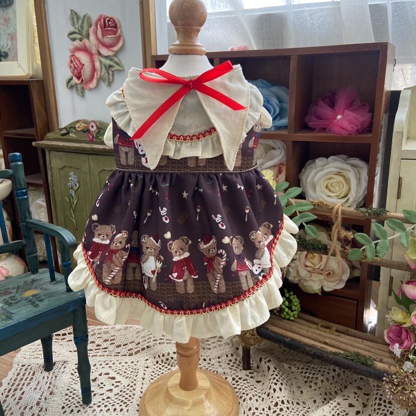 大型犬もOK レトロな雰囲気のクリスマスドレス