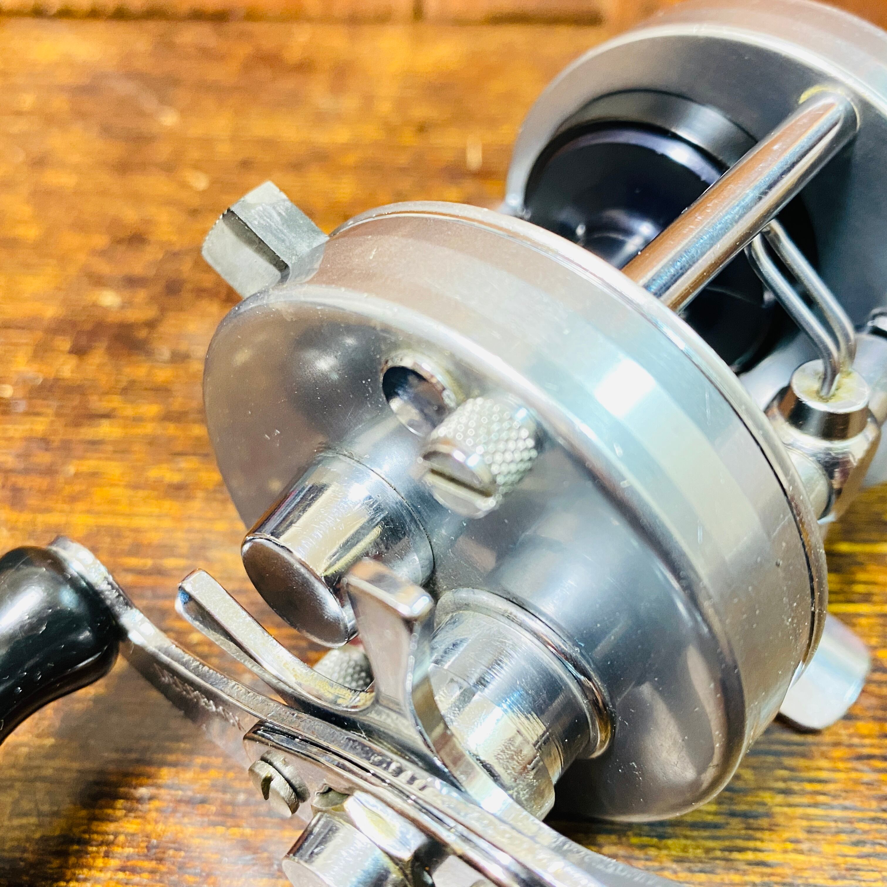 70's ABU Ambassadeur 2500c #761200 [3850] | Pay ID