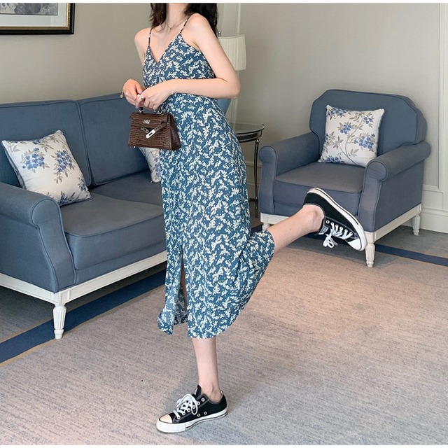 コーデに輝きを添える INSスタイル フローラル キャミワンピ スリット ジェントルスタイル Vネック