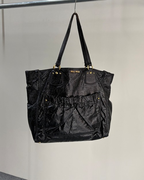 【MIUMIU】patent logo tote bag