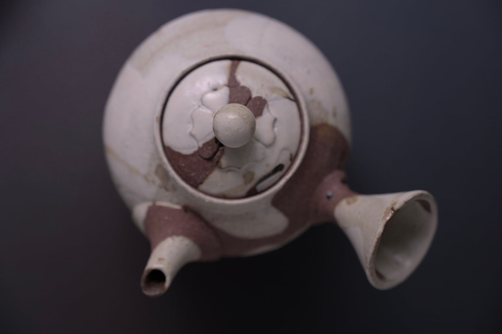 山崎さおり 楽赤急須 | 鎌倉倶楽部 茶寮