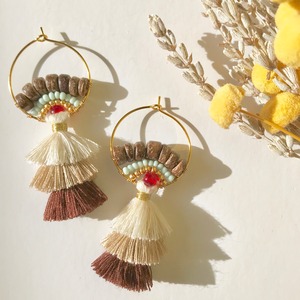 Beige tassels