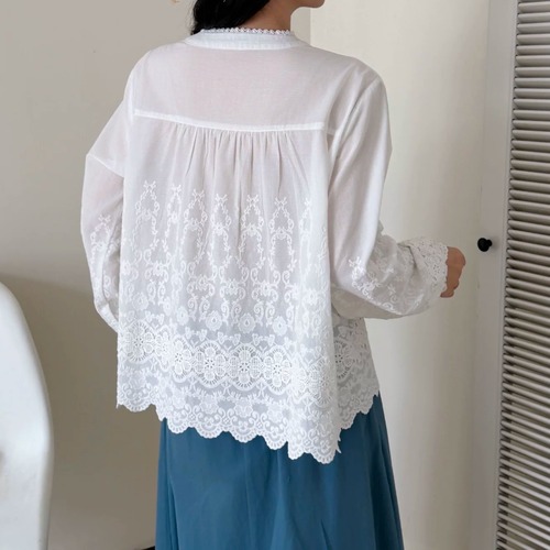 2色/ピンタックレース刺繍ブラウス ・12689
