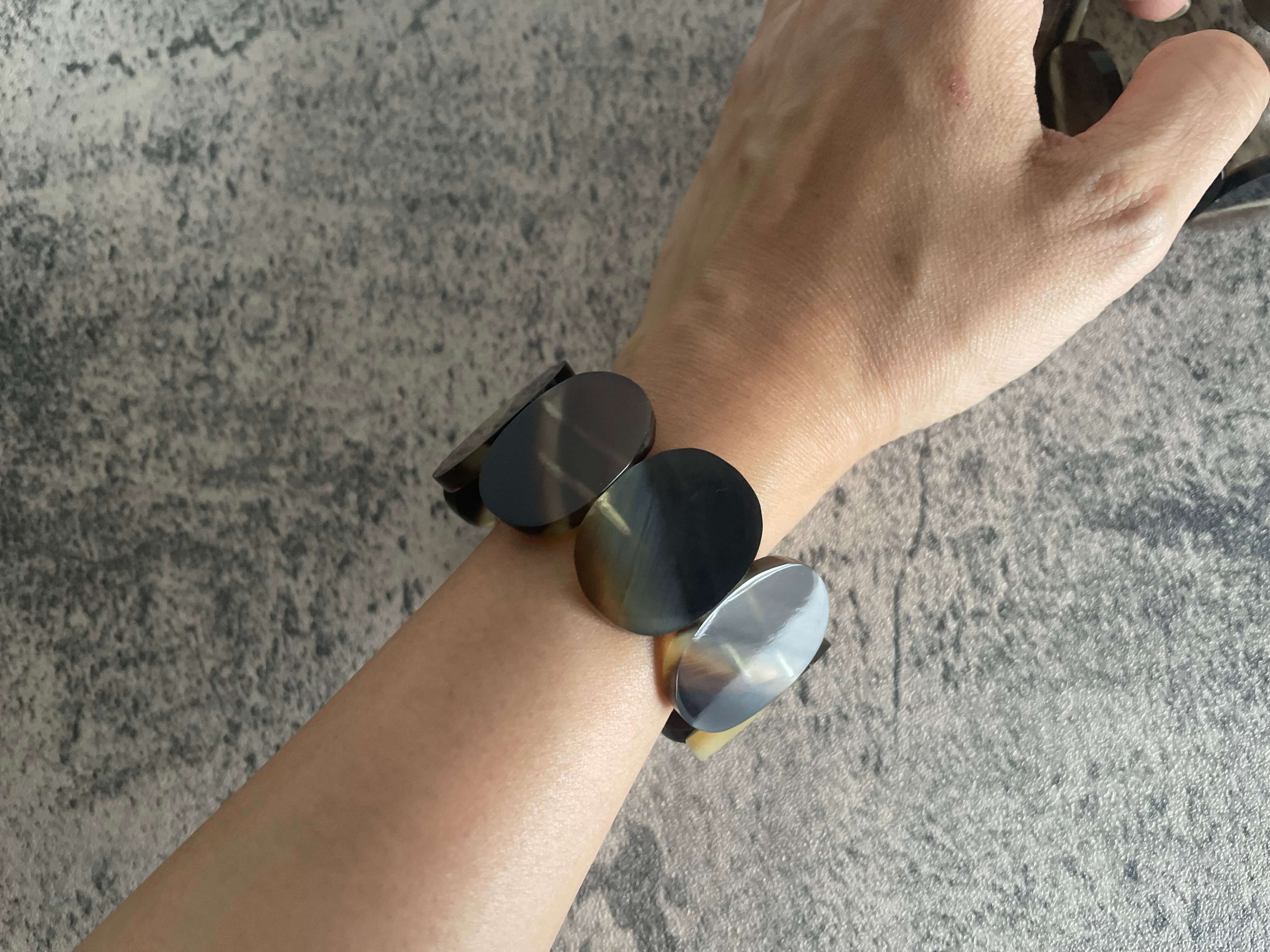 バッファローホーン バングル（スカラップ）