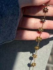 Daisy bracelet