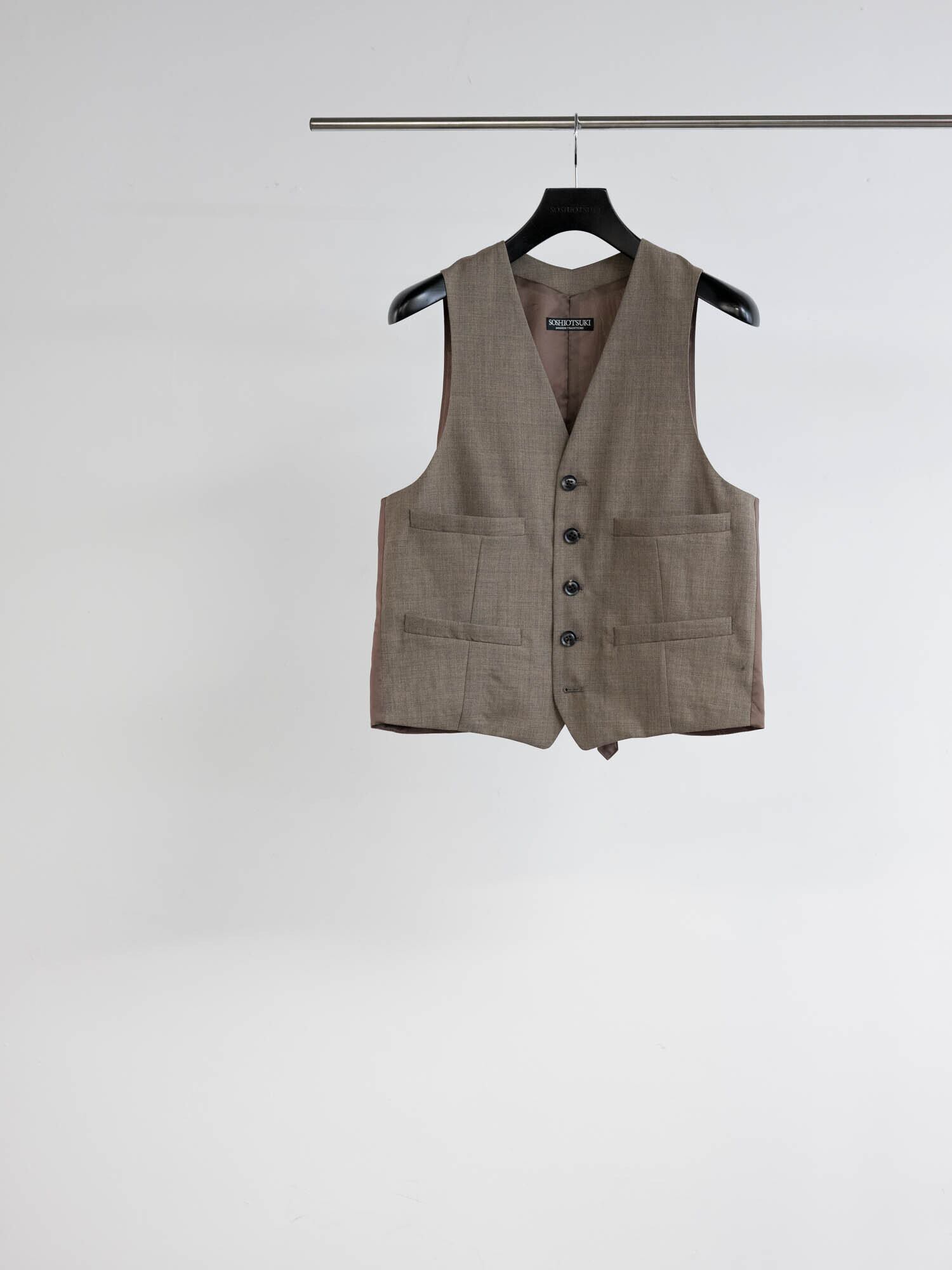 SOSHIOTSUKI 25SS V Back Neck Gilet 46
