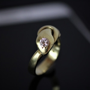 Gold & diamond Snake ring  　ゴールド＆ダイヤモンド　スネークリング