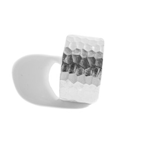 S990 Hammered Pattern Ring