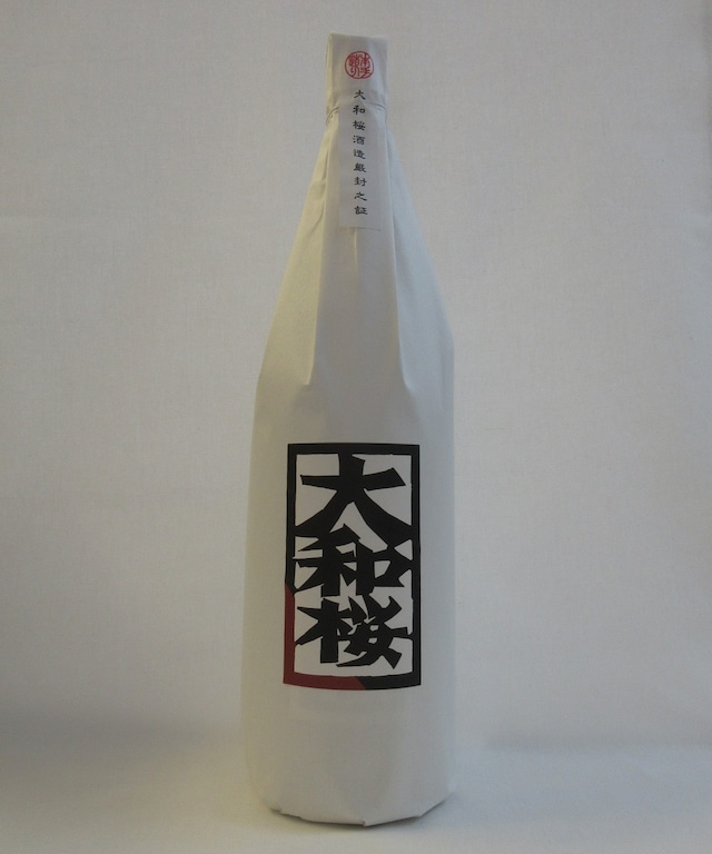 芋焼酎　大和桜　紅芋　1.8L