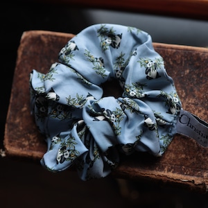 Old Christian Dior Silk chouchou フランス製