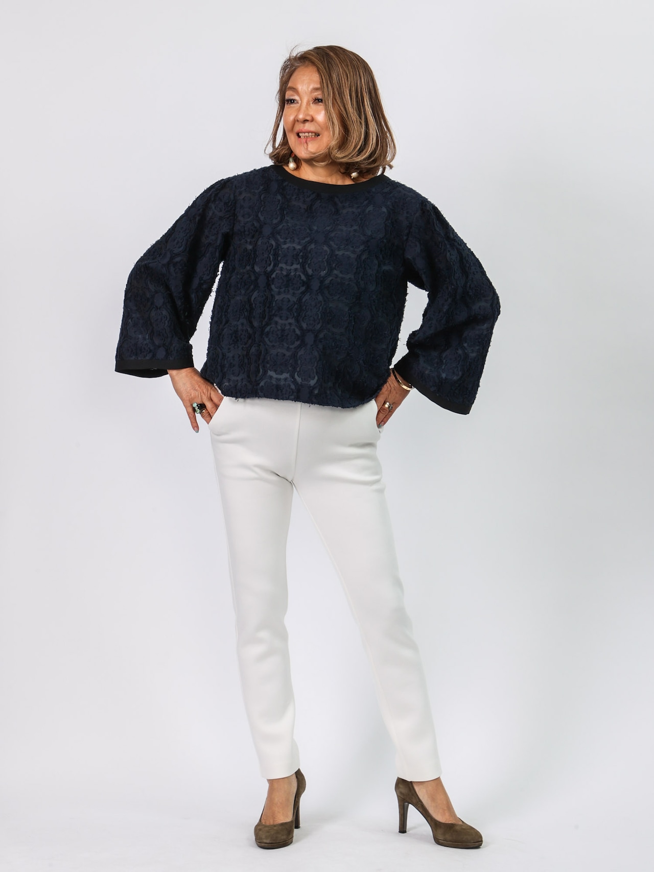 フラワージャガードブラウス(BEATRICE)