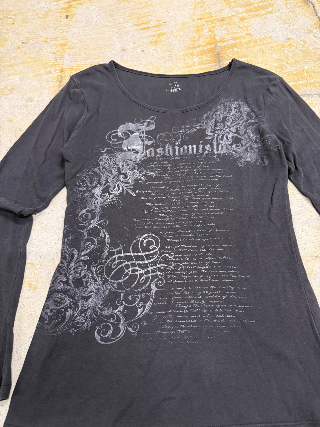00's design long sleeve T-shirts