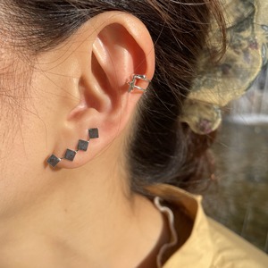 スクエアプレートシルバーイヤーカフ