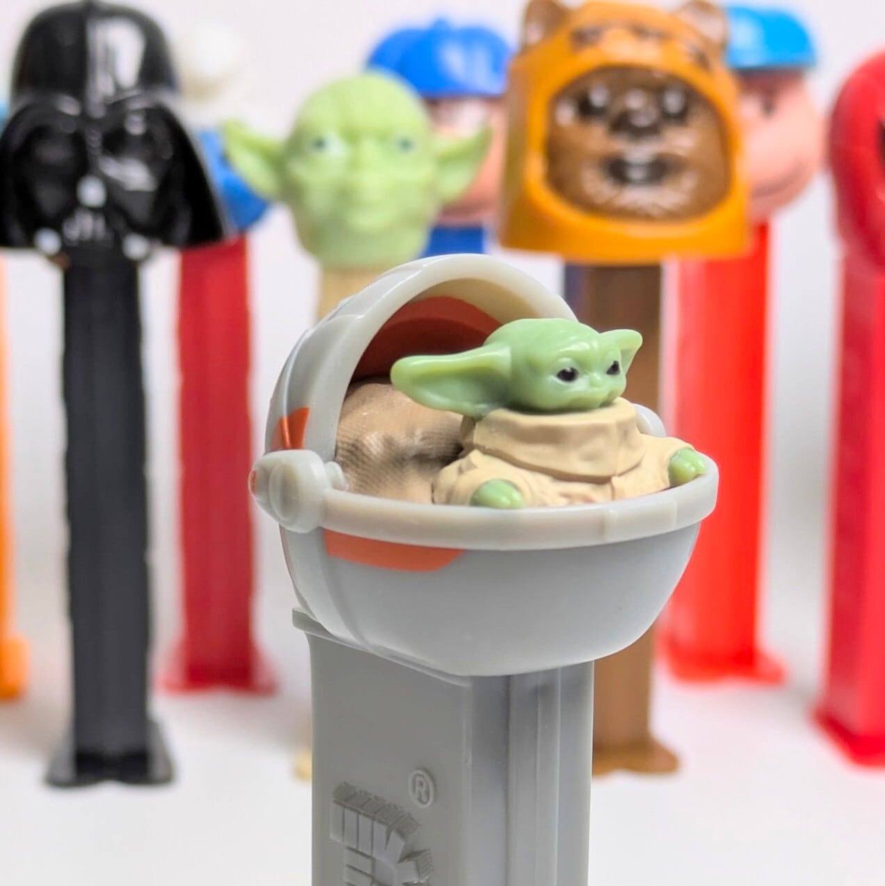 ☆ VINTAGE2000年代ー ☆【 STARWARS / マンダロリアン ) 】PEZ