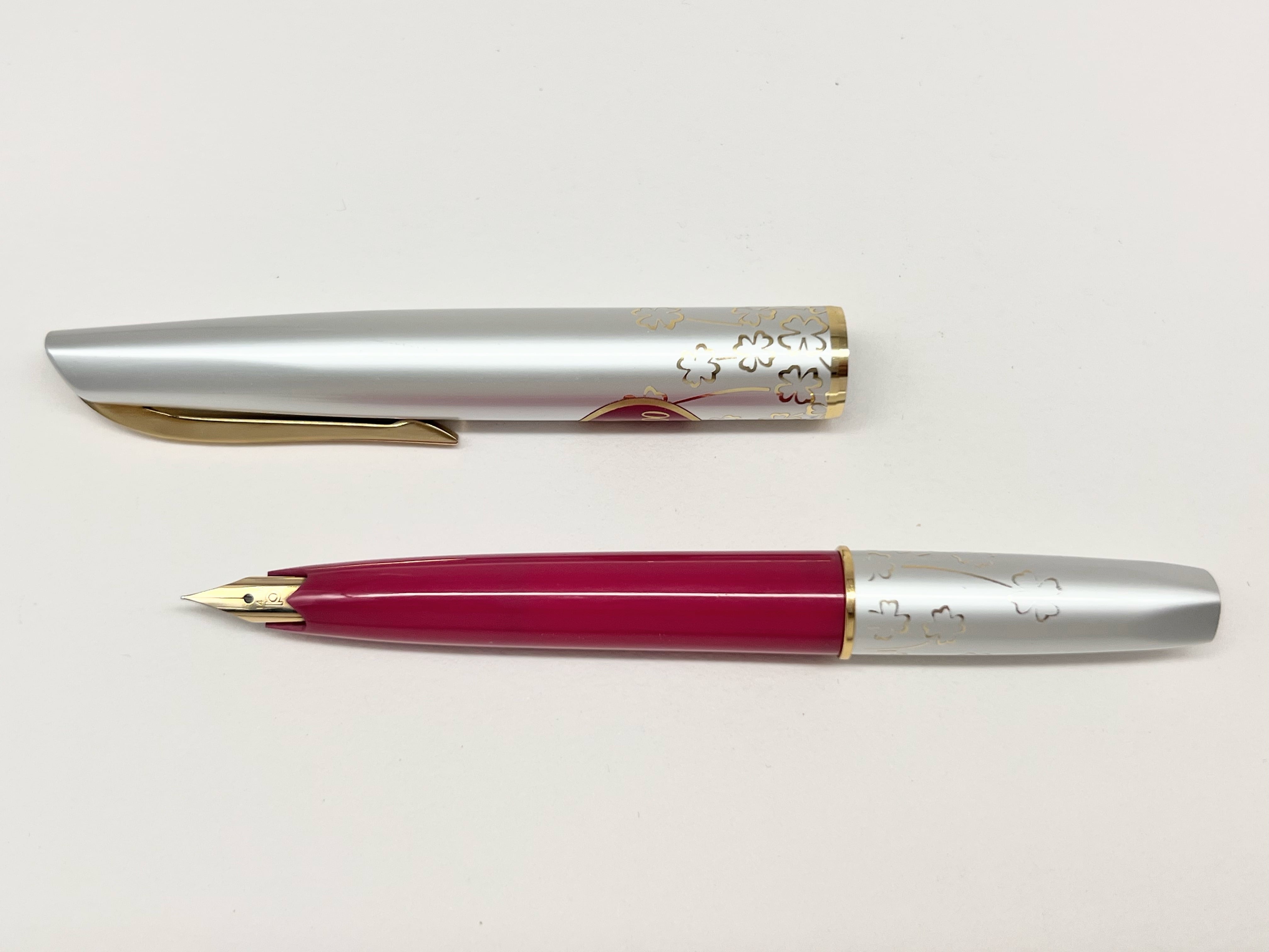 18K レトロ プラチナ万年筆 ポケット ピンク クローバー 70s プラチナ ポケット クローバー PLATINUM （極細字） 14K 02757