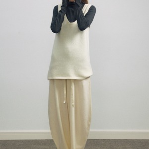 U-Neck Knit Vest T3614