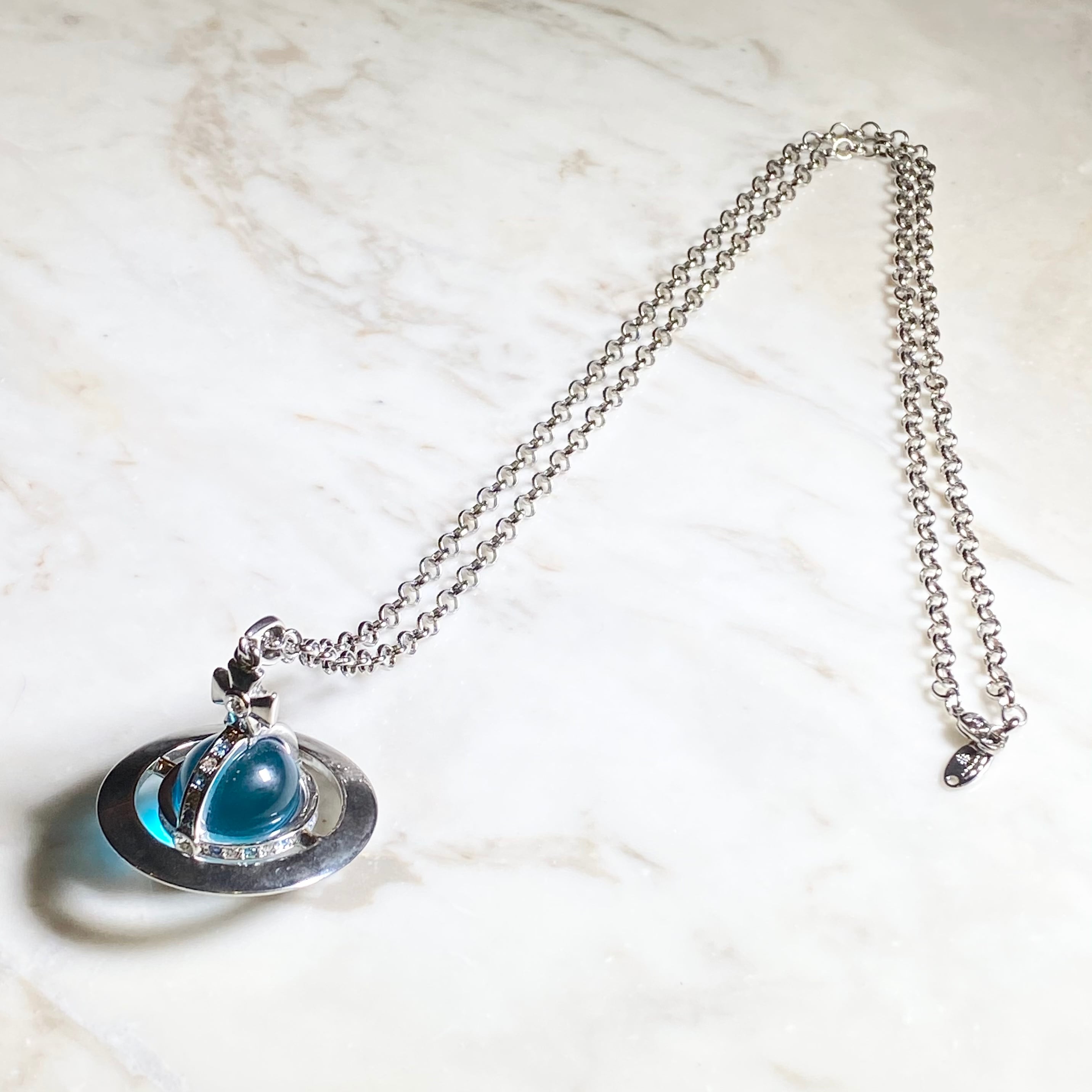 VIVIENNE WESTWOOD silver color metal large orb necklace | NOIR ONLINE