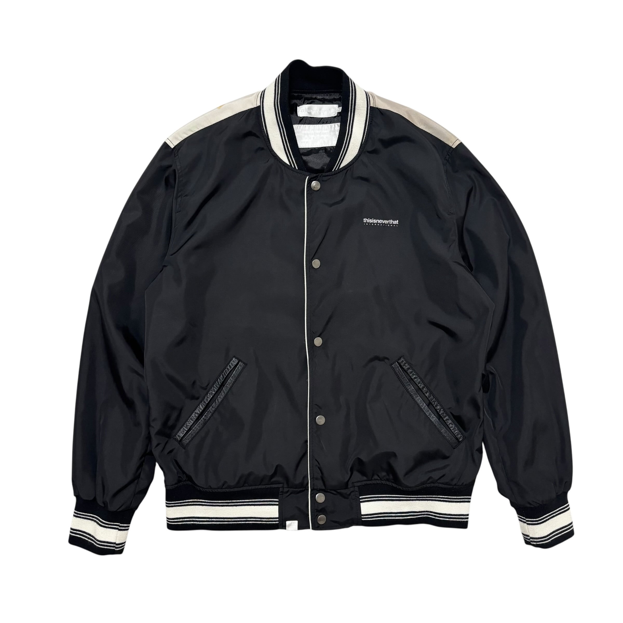 古着 ディスイズネバーザット thisisneverthat バーシティジャケット スタジャン クリーニング済み メンズL ポリ素材