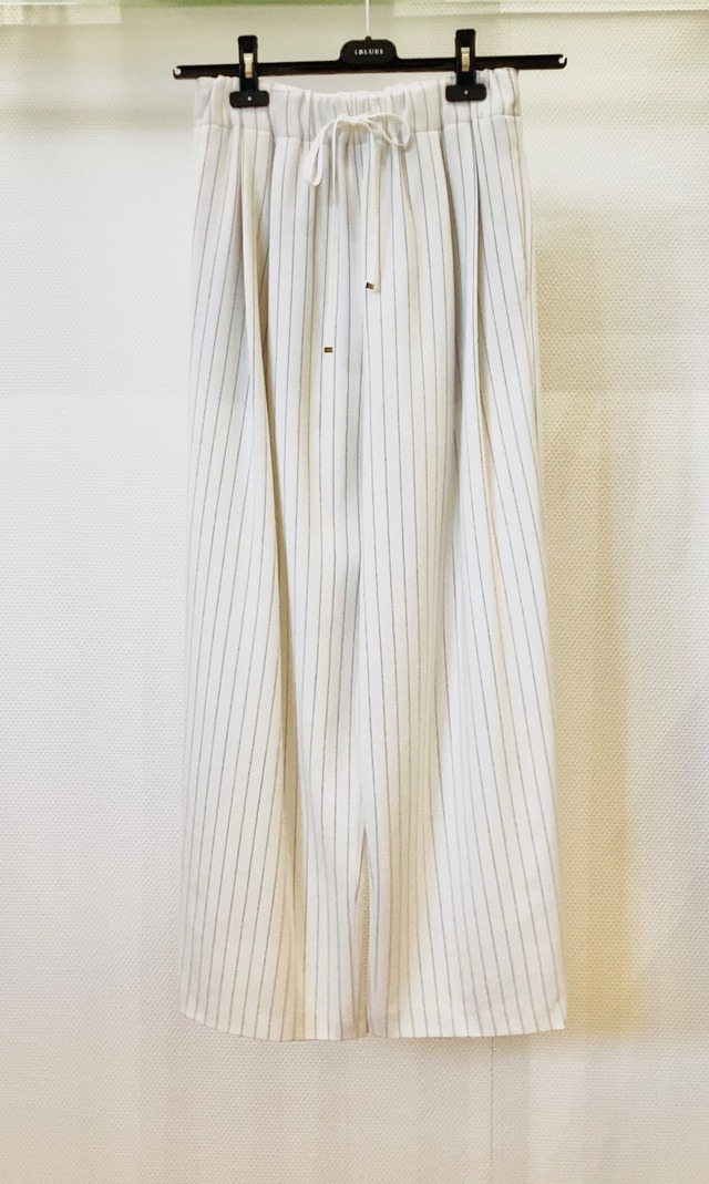 ドロストストライプテーパードパンツ