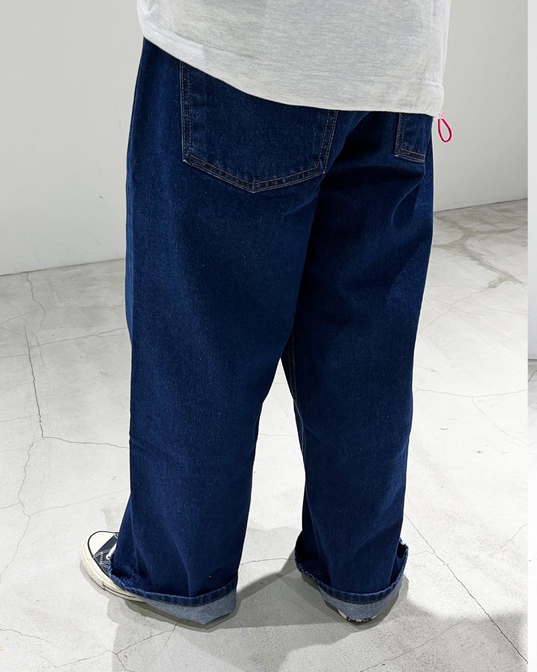 NEO BLUE】WASHED SUPER BAGGY JEANS | blank pizza studio
