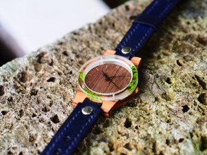 押花かすみ草の木製腕時計